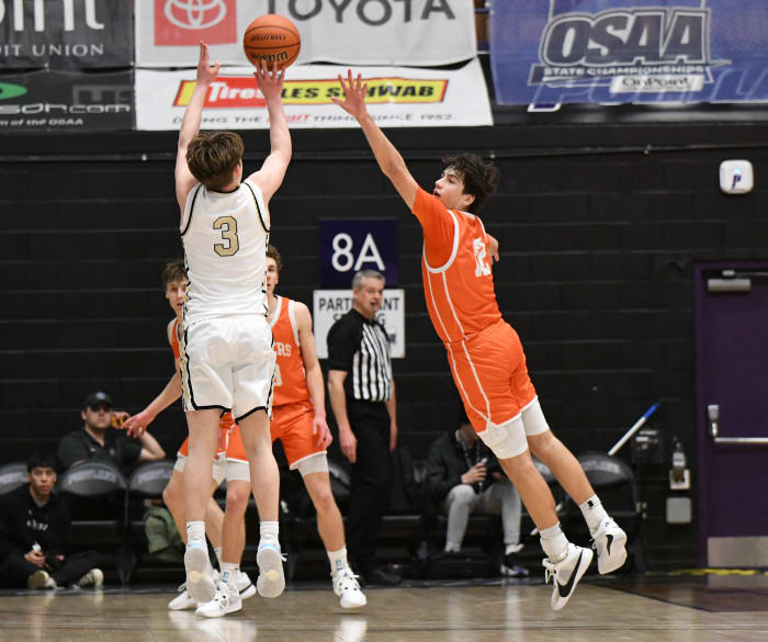 Beaverton Southridge 6A Oregon boys basketball quarterfinal 2024 Taylor Balkom 46